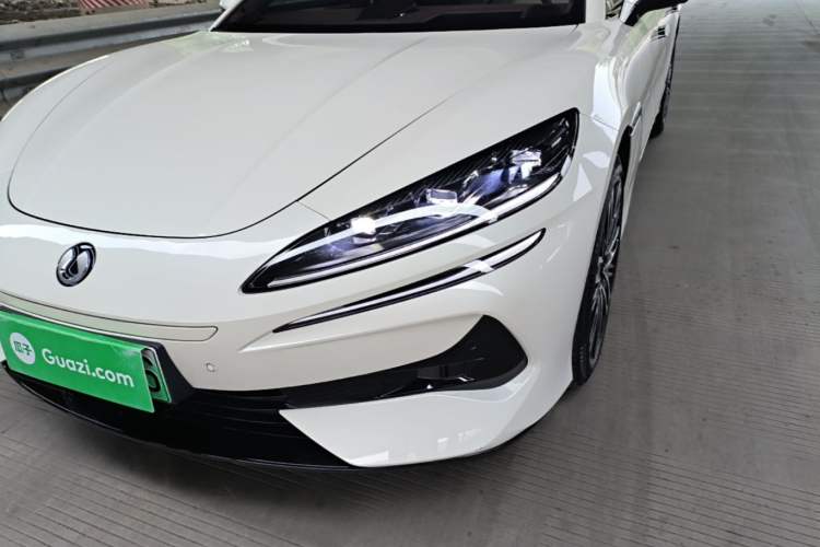 Used Denza Z9GT 2024 1100 Four-Wheel Drive Ultra Version Left Front Headlight