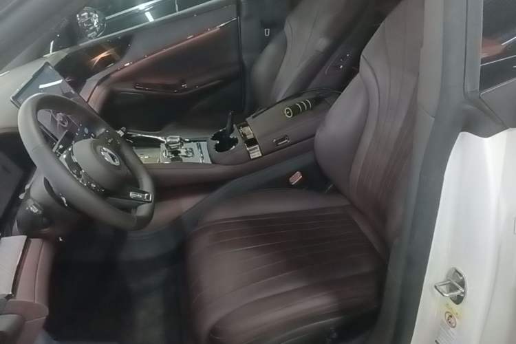 Used Denza Z9GT 2024 1100 Four-Wheel Drive Ultra Version Left Front Seat