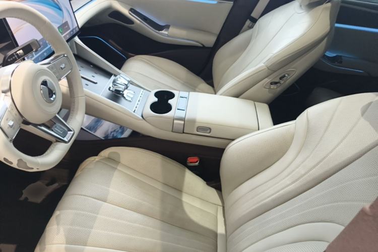 Used Denza Z9GT 2024 1100 Four-Wheel Drive Ultra Version Left Front Seat