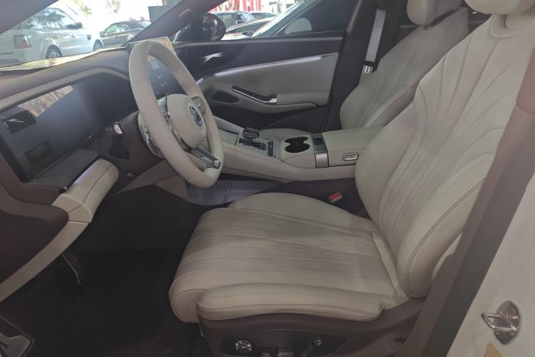 Used Denza Z9GT 2024 1100 Four-Wheel Drive Max Edition Left Front Seat