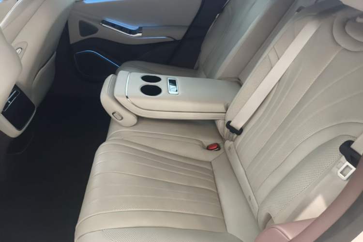 Used Denza Z9GT 2024 1100 Four-Wheel Drive Ultra Version Left Rear Seat