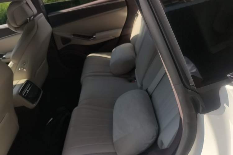 Used Denza Z9GT 2024 1100 Four-Wheel Drive Ultra Version Left Rear Seat