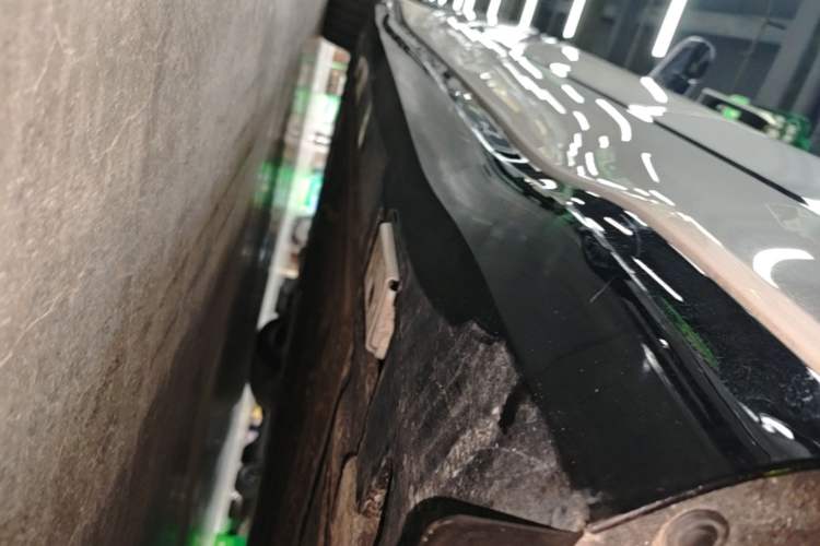Used Denza Z9GT 2024 1100 Four-Wheel Drive Ultra Version Left Side Sill
