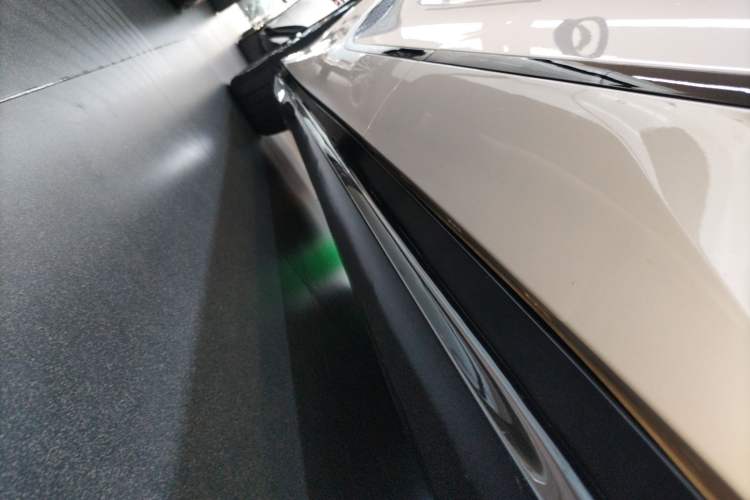 Used Denza Z9GT 2024 1100 Four-Wheel Drive Ultra Version Left Side Sill