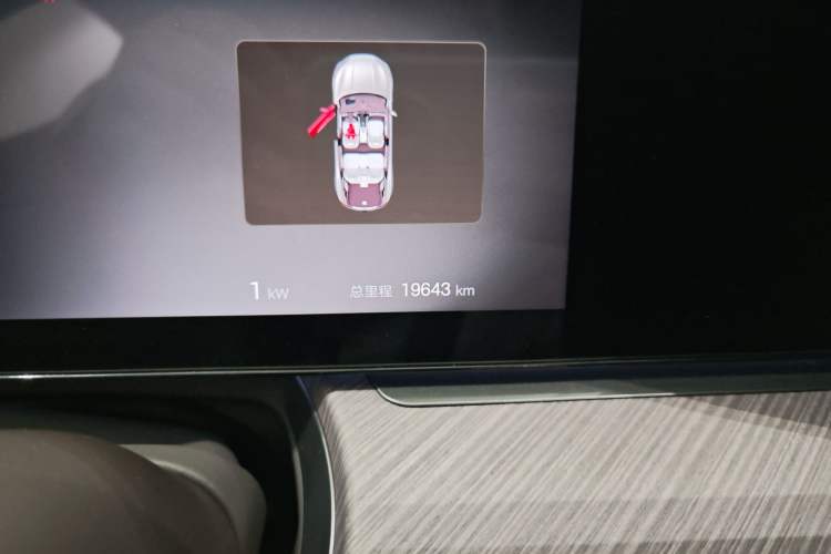 Used Denza Z9GT 2024 1100 Four-Wheel Drive Max Edition Odometer Close Up
