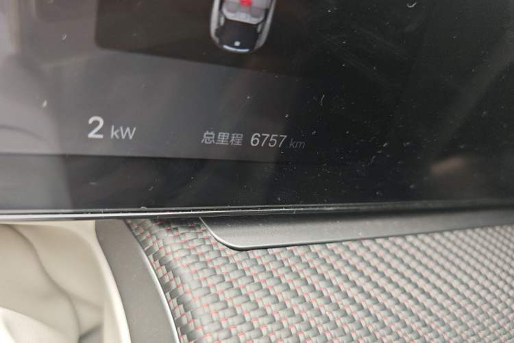 Used Denza Z9GT 2024 1100 Four-Wheel Drive Ultra Version Odometer Close Up