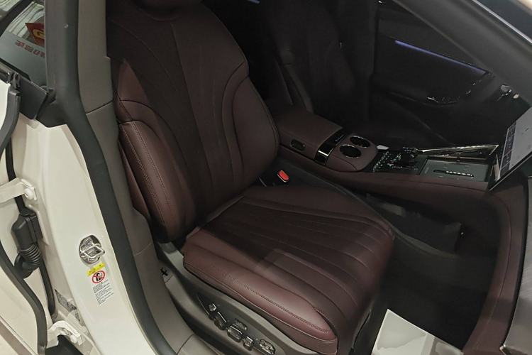 Used Denza Z9GT 2024 1100 Four-Wheel Drive Max Edition Right Front Seat