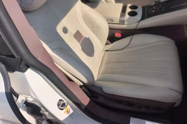 Used Denza Z9GT 2024 1100 Four-Wheel Drive Ultra Version Right Front Seat