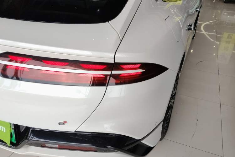Used Denza Z9GT 2024 630 All-Wheel Drive Max Edition Right Rear Taillight