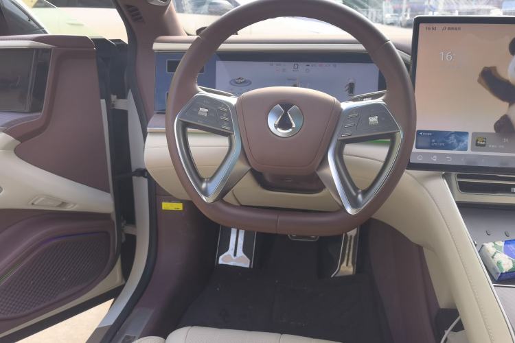 Used Denza Z9GT 2024 1100 Four-Wheel Drive Ultra Version Steering Wheel