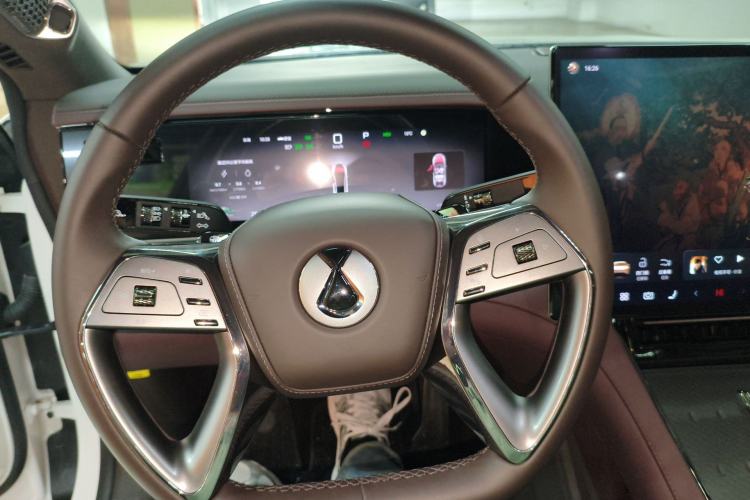 Used Denza Z9GT 2024 1100 4x4 Pro Version Steering Wheel