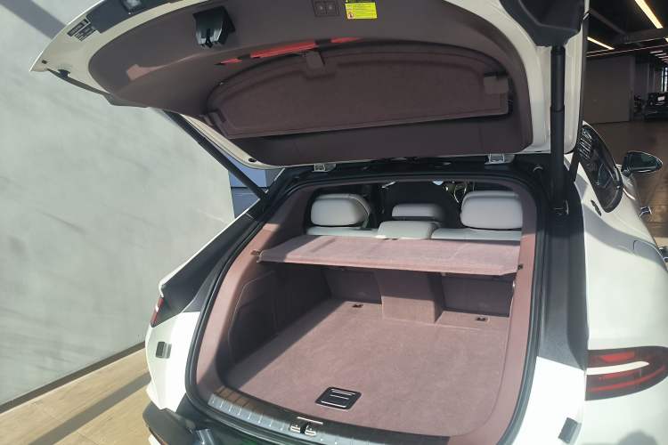 Used Denza Z9GT 2024 1100 Four-Wheel Drive Ultra Version Trunk