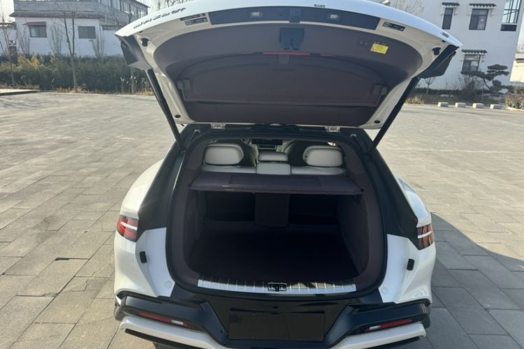 Used Denza Z9GT 2024 1100 Four-Wheel Drive Max Edition Trunk