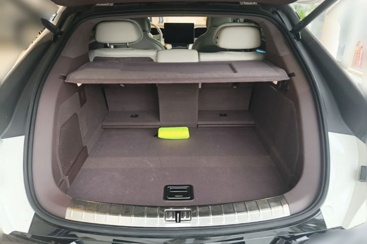 Used Denza Z9GT 2024 1100 Four-Wheel Drive Ultra Version Trunk