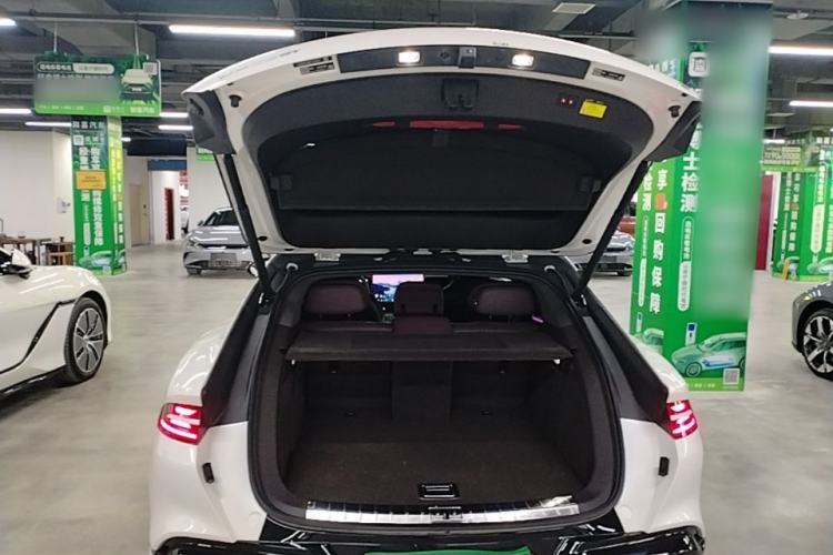 Used Denza Z9GT 2024 630 All-Wheel Drive Pro Version Trunk