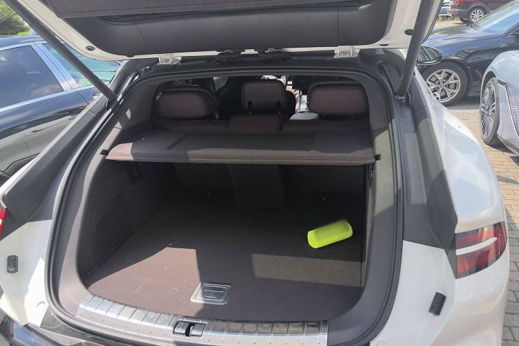 Used Denza Z9GT 2024 1100 Four-Wheel Drive Ultra Version Trunk