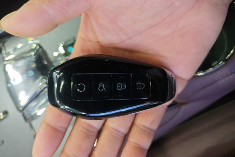 Used Denza Z9GT 2024 1100 Four-Wheel Drive Ultra Version Vehicle Key
