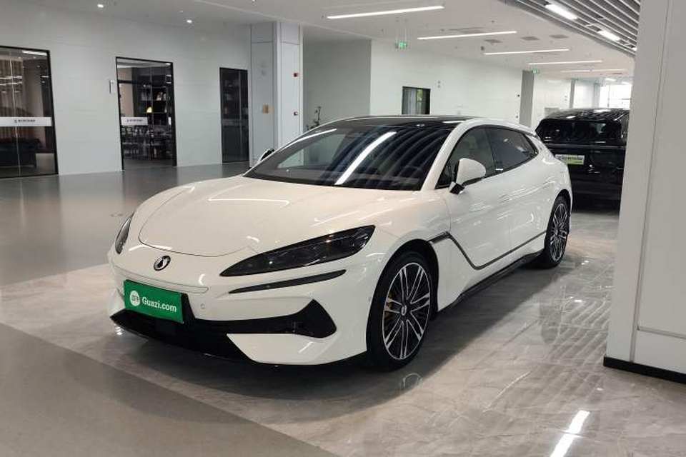 Denza Z9GT 2024