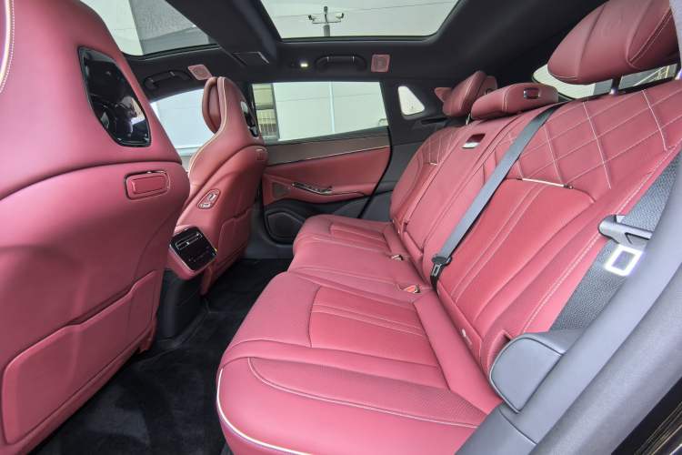 Used Denza Z9GT 2026 Easy Three-Party Flash Charge Performance Edition Interior 2