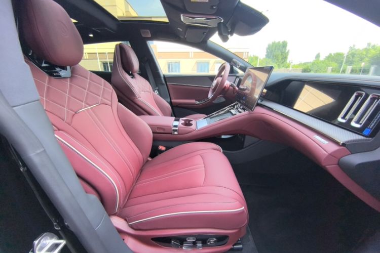 Used Denza Z9GT 2026 Easy Three-Party Flash Charge Performance Edition Interior 6