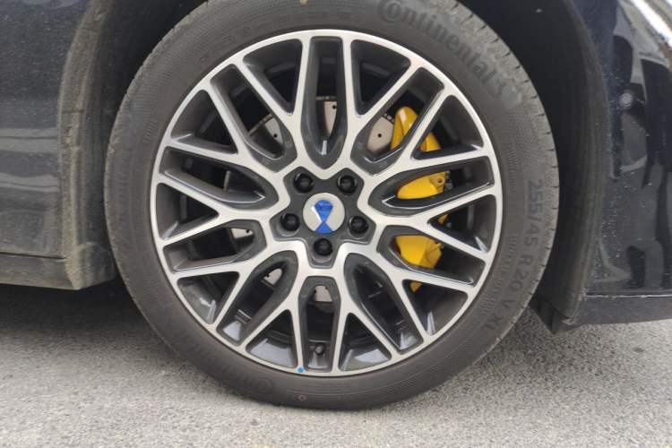 Used Denza Z9GT 2026 Easy Three-Party Flash Charge Prestige Edition Right Front Wheel Hub