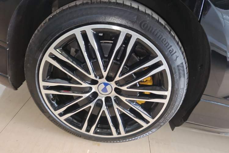 Used Denza Z9GT 2026 Easy Three-Party Flash Charge Performance Edition Right Rear Wheel Hub