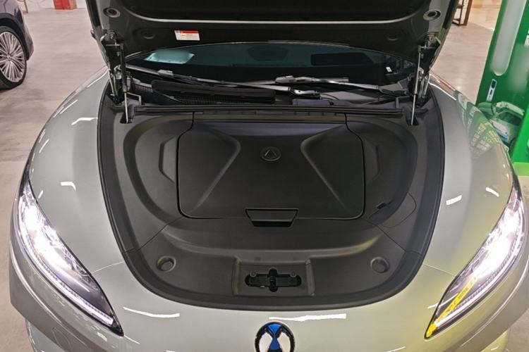 Used Denza Z9GT 2026 Flash Charge Prestige Edition Engine Bay