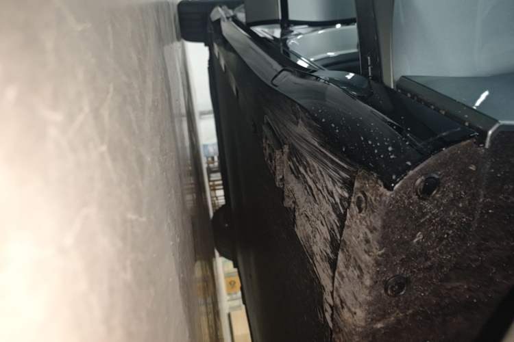 Used Denza Z9GT 2026 Flash Charge Prestige Edition Right Side Sill