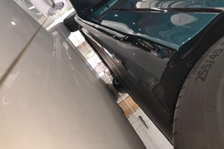 Used Denza Z9GT 2026 Flash Charge Prestige Edition Left Side Sill