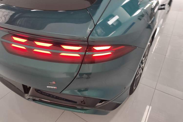 Used Denza Z9GT 2026 Flash Charge Prestige Edition Right Rear Taillight