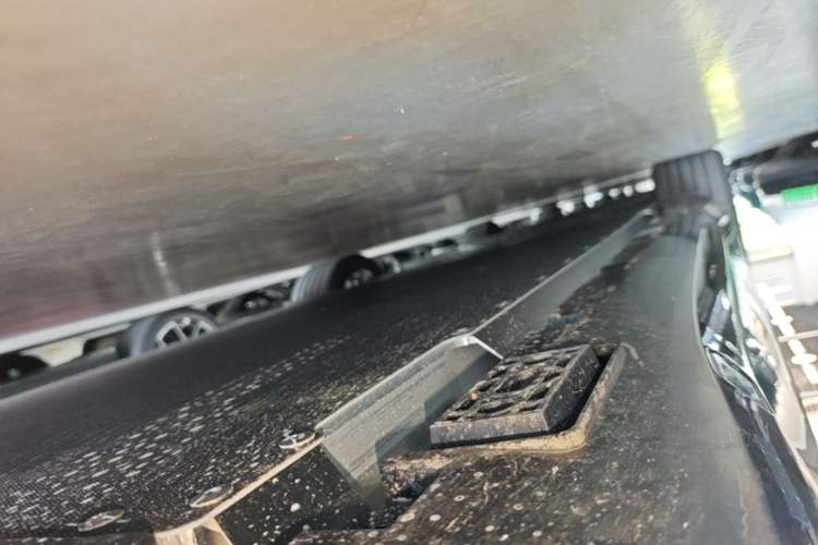 Used Denza Z9GT 2026 Flash Charge Flagship Edition Right Side Sill