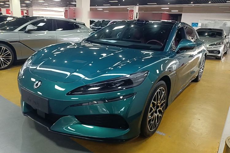 Denza Z9GT 2026 Flash Charge Prestige Edition