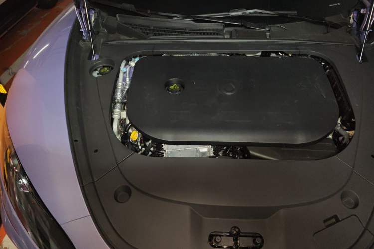 Used Denza Z9GT 2026 Easy Three-Party Flash Charge Flagship Edition Engine Bay Right