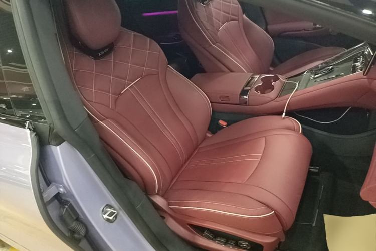 Used Denza Z9GT 2026 Flash Charge Prestige Edition Right Front Seat