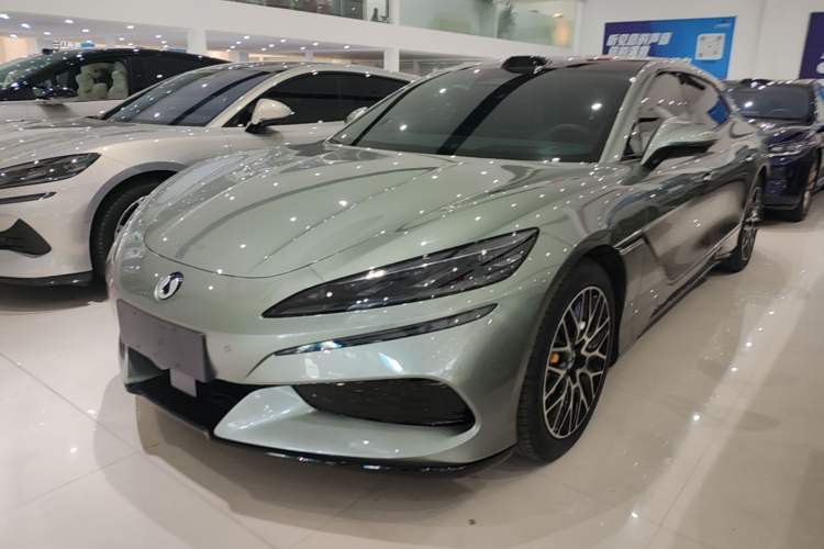 Used Denza Z9GT 2026 Flash Charge Prestige Edition Guazi used car, China used car export, Used car for sale, Used Denza cars, Cheapest cars for sale, Electric vehicle, New energy car