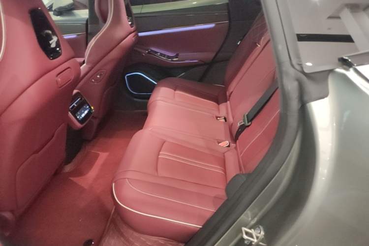 Used Denza Z9GT 2026 Flash Charge Prestige Edition Left Rear Seat