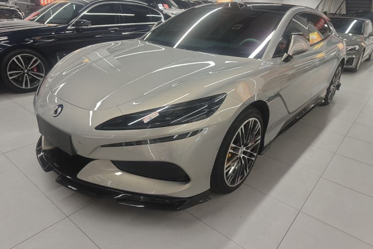 Denza Z9GT 2026 Flash Charge Flagship Edition