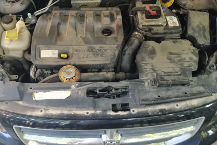 Used Dodge Caliber 2011 2.0 SXT Classic Edition Engine Bay