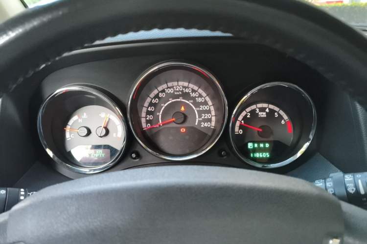 Used Dodge Caliber 2011 2.0 SXT Classic Edition Instrument Cluster