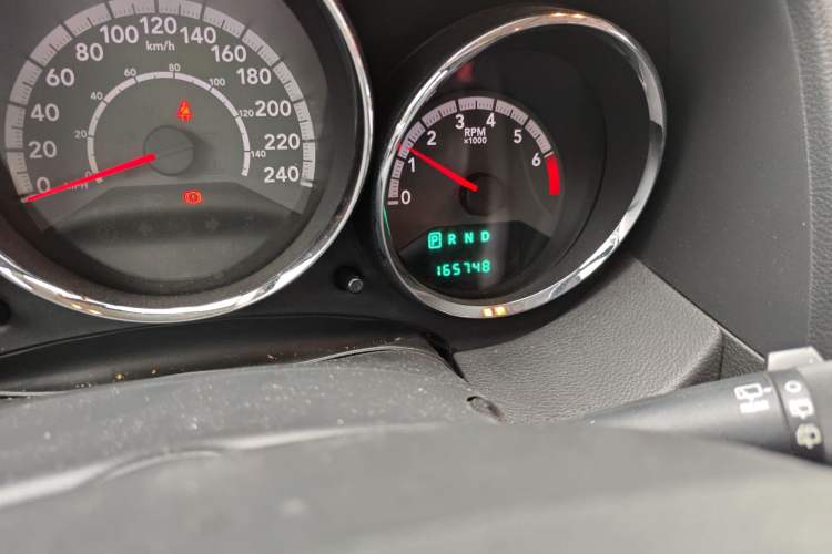 Used Dodge Caliber 2011 2.0 SXT Comfort Edition Odometer Close Up