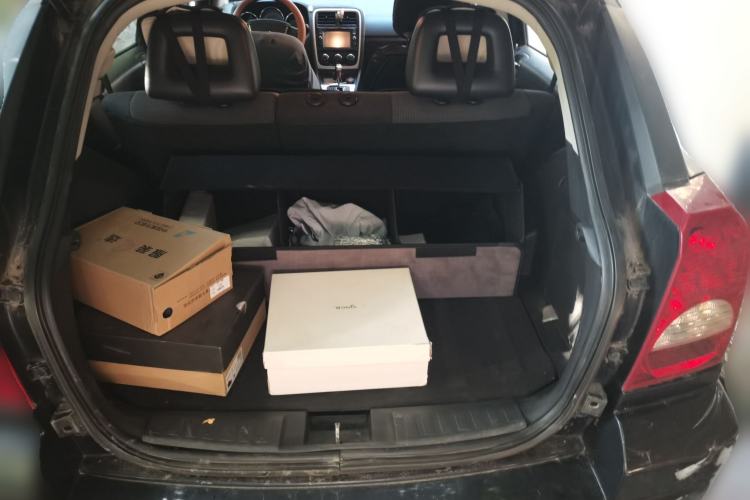 Used Dodge Caliber 2011 2.0 SXT Classic Edition Trunk