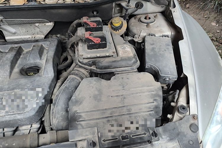 Used Dodge Caliber 2011 2.0 SXT Luxury Navigation Edition Engine Bay Left