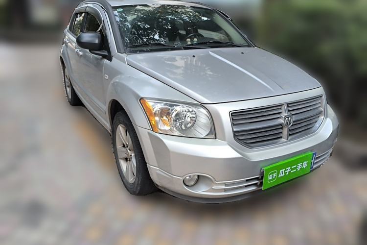 Used Dodge Caliber 2011 2.0 SXT Luxury Navigation Edition Front Right 45 Deg