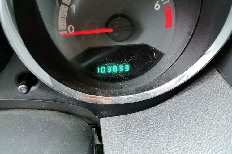 Used Dodge Caliber 2011 2.0 SXT Classic Edition Odometer Close Up