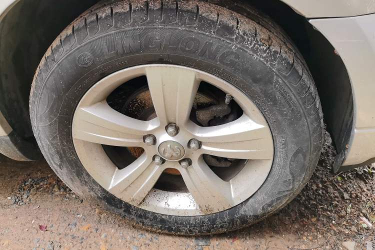 Used Dodge Caliber 2011 2.0 SXT Classic Edition Right Front Wheel Hub