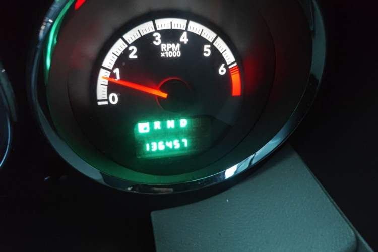 Used Dodge Caliber 2011 2.0 SXT Comfort Edition Odometer Close Up