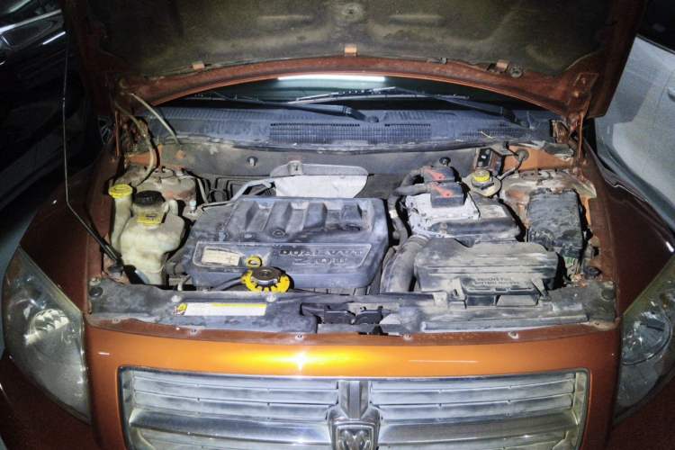 Used Dodge Caliber 2011 2.0 SXT Comfort Edition Engine Bay