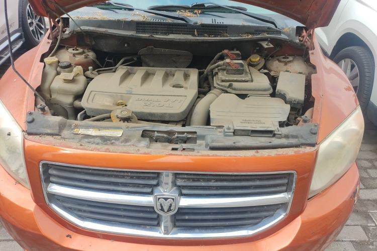 Used Dodge Caliber 2011 2.0 SXT Classic Edition Engine Bay