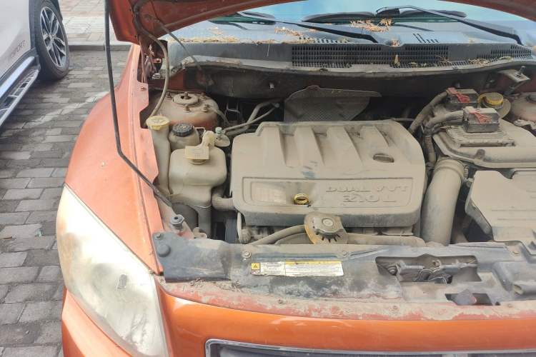 Used Dodge Caliber 2011 2.0 SXT Classic Edition Engine Bay Right