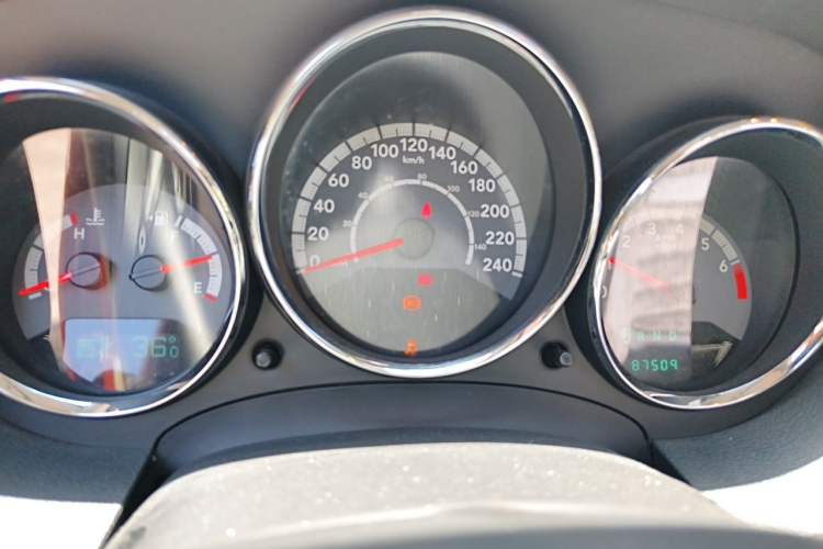 Used Dodge Caliber 2011 2.0 SXT Classic Edition Instrument Cluster